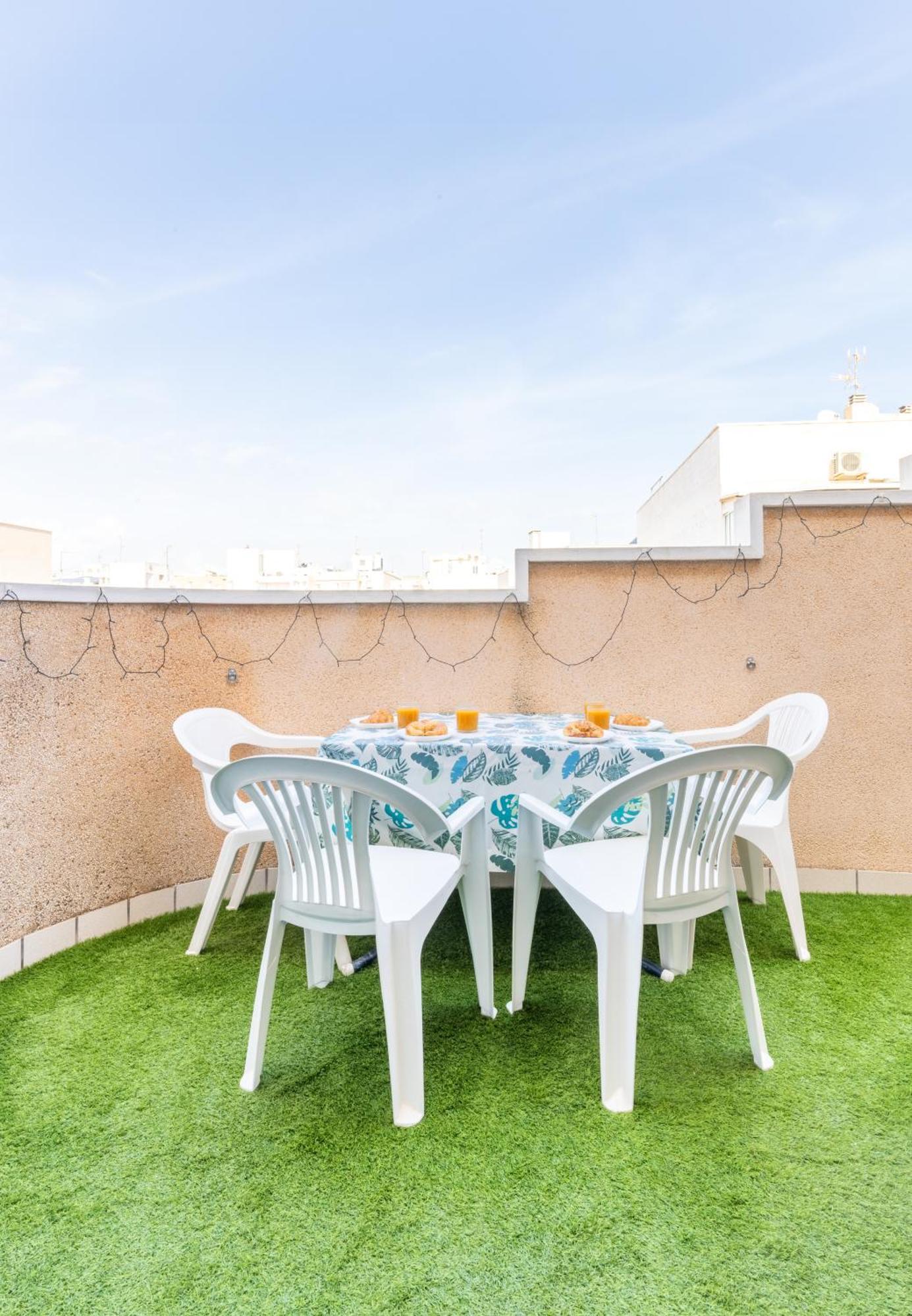 Rodas Apartment Torrevieja Kültér fotó